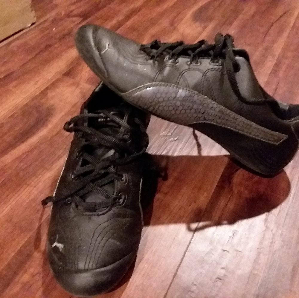 Womens puma shoes